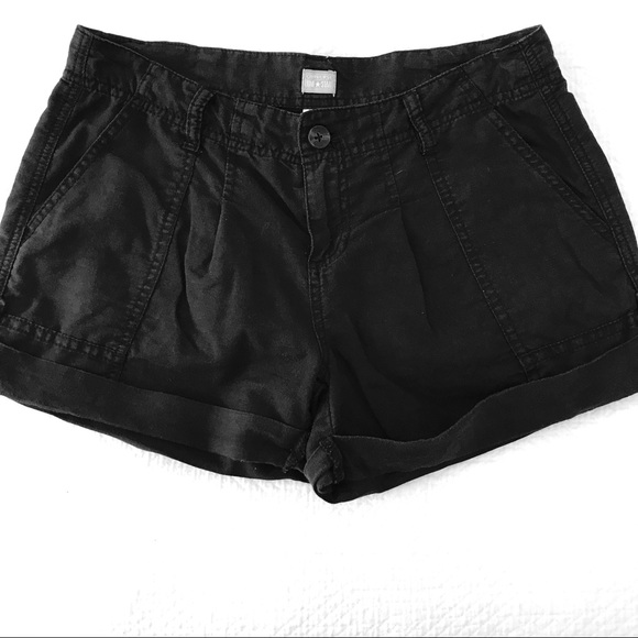Converse Pants - CONVERSE BLACK LINEN CARGO STYLE SHORTS SIZE 4